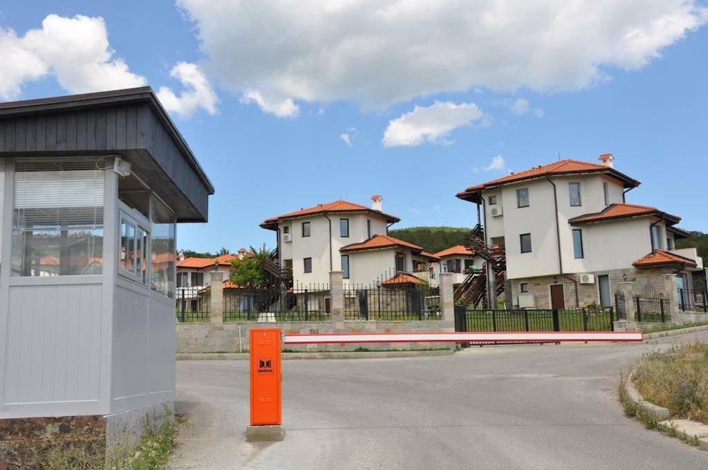 Villa Rosi - Bay View Villas Kosharitsa Bagian luar foto